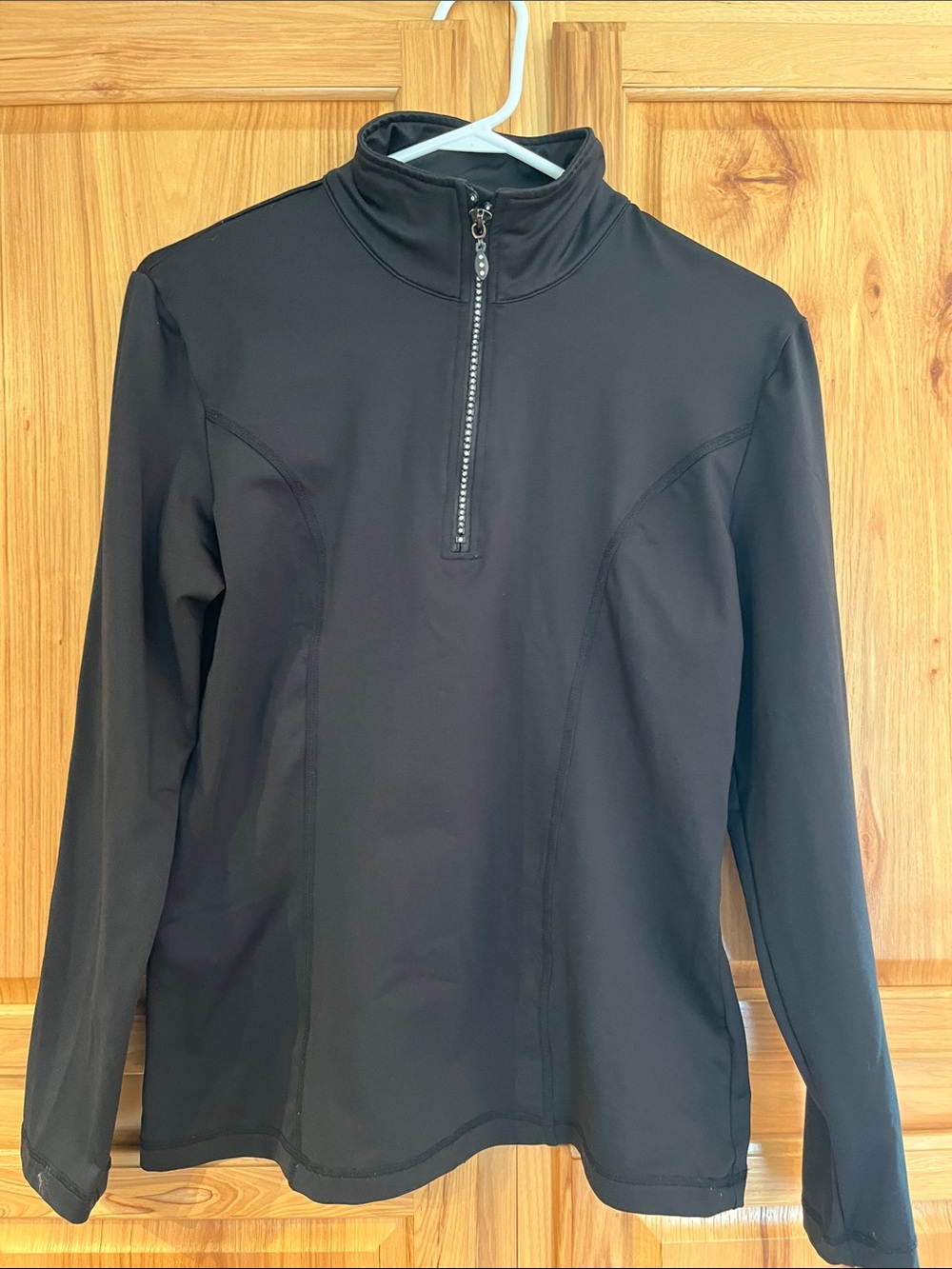 NILS Robin T-Neck, size M - EUC